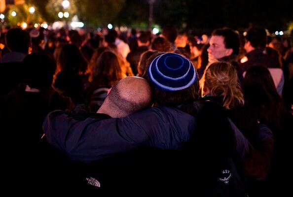 Mourners After Pittsburgh Synagogue Shooting  10-27-18 Getty Images