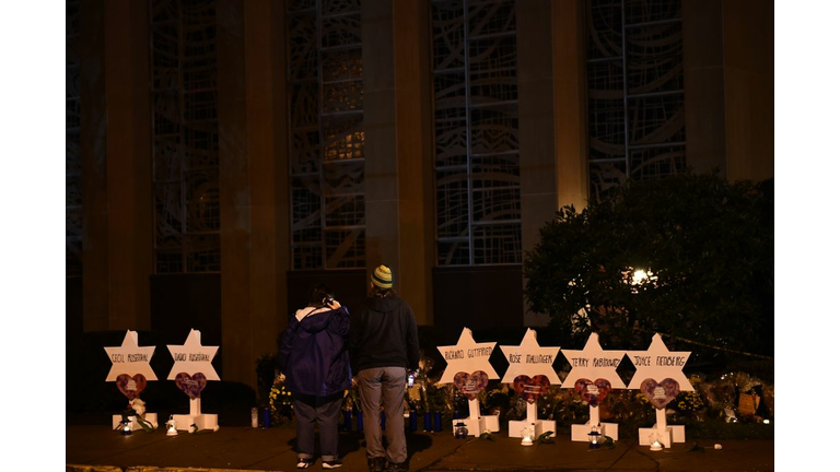 Memorial Outside Squirrel Hill Synagogue 