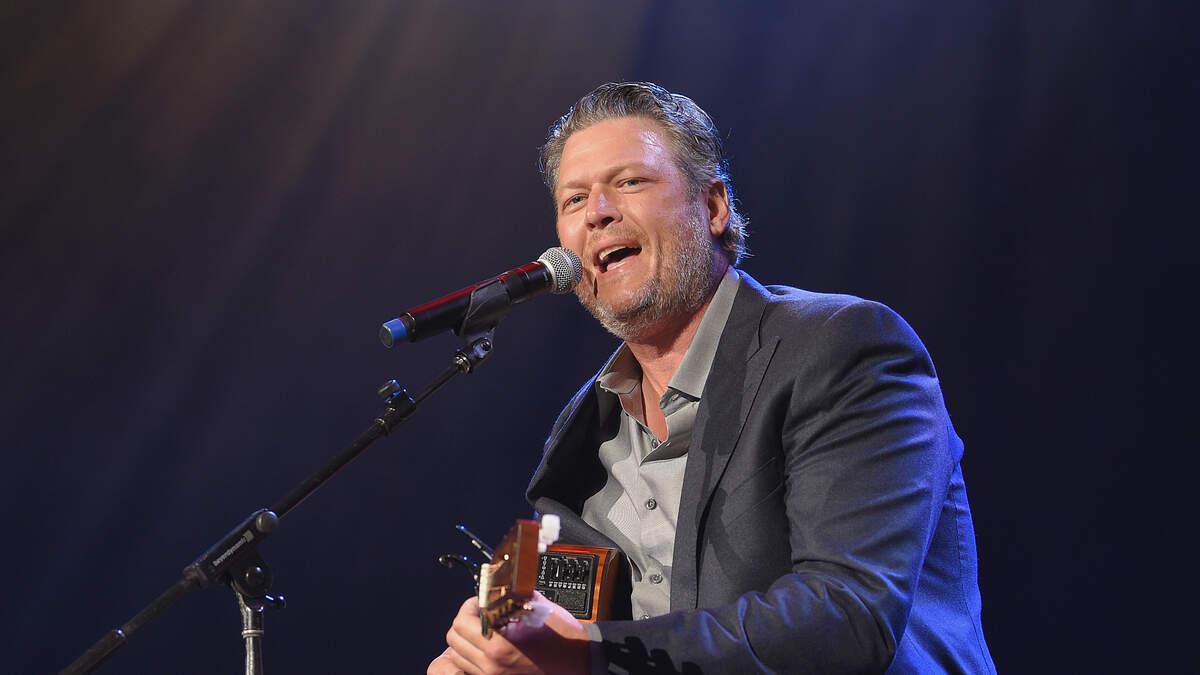 Get Your Blake Shelton Presale Tickets Here! 96.1 KXY