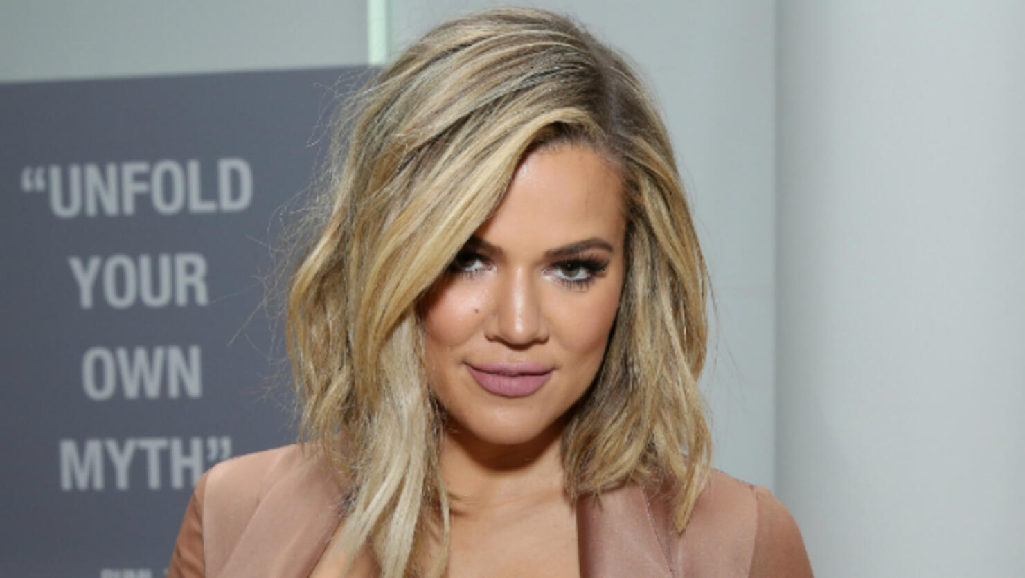 khloe-kardashian-supporting-tristan