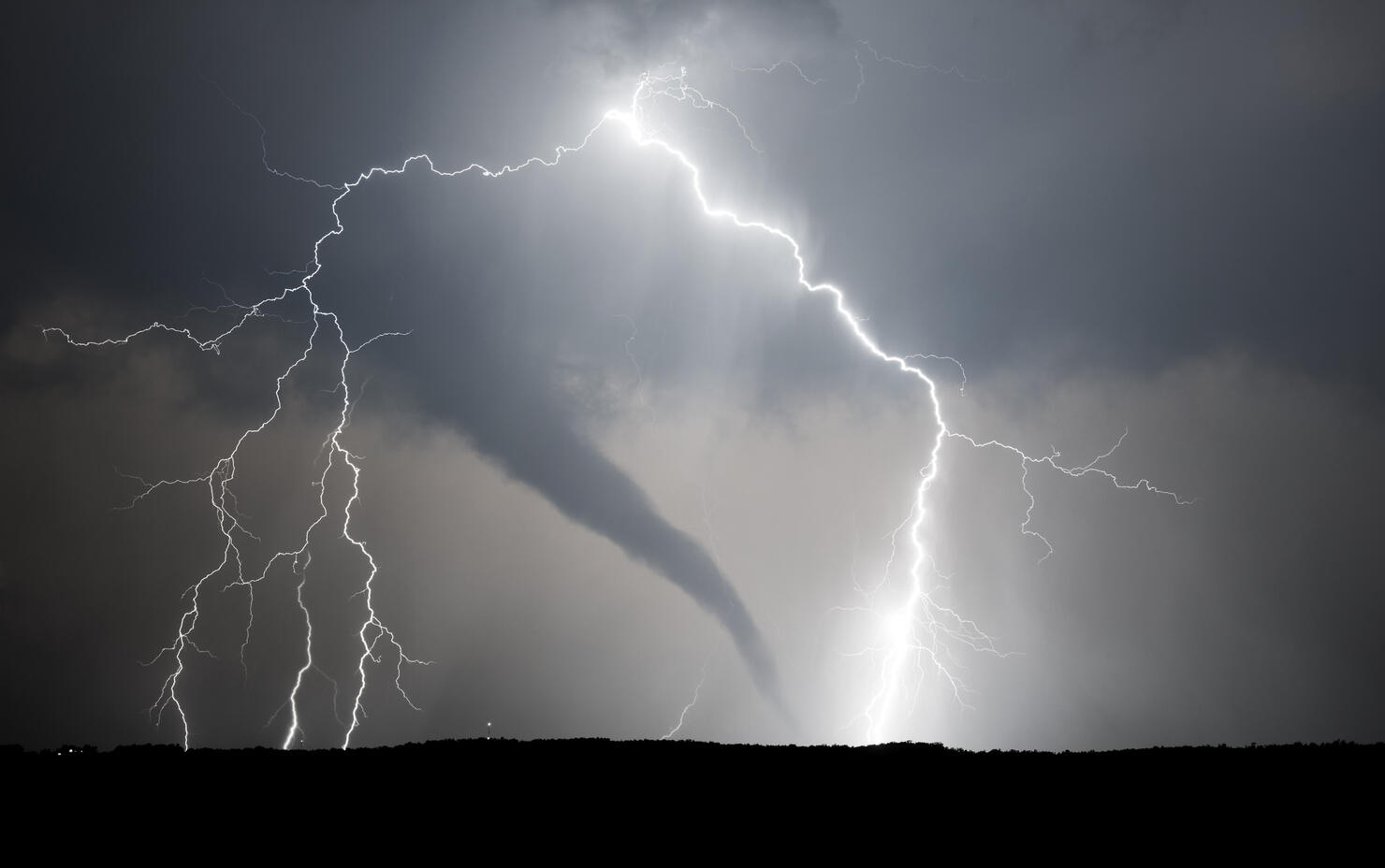 Tornado Getty RF