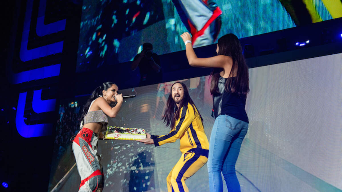 Becky G, Steve Aoki & More Bring the Heat at Latin American Music Awards  2023: Photo 4922638