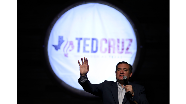 Ted Cruz Defeats Democrat Beto O'Rourke