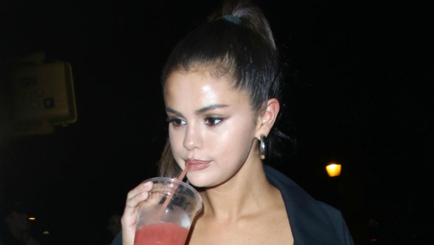 selena-gomez-out
