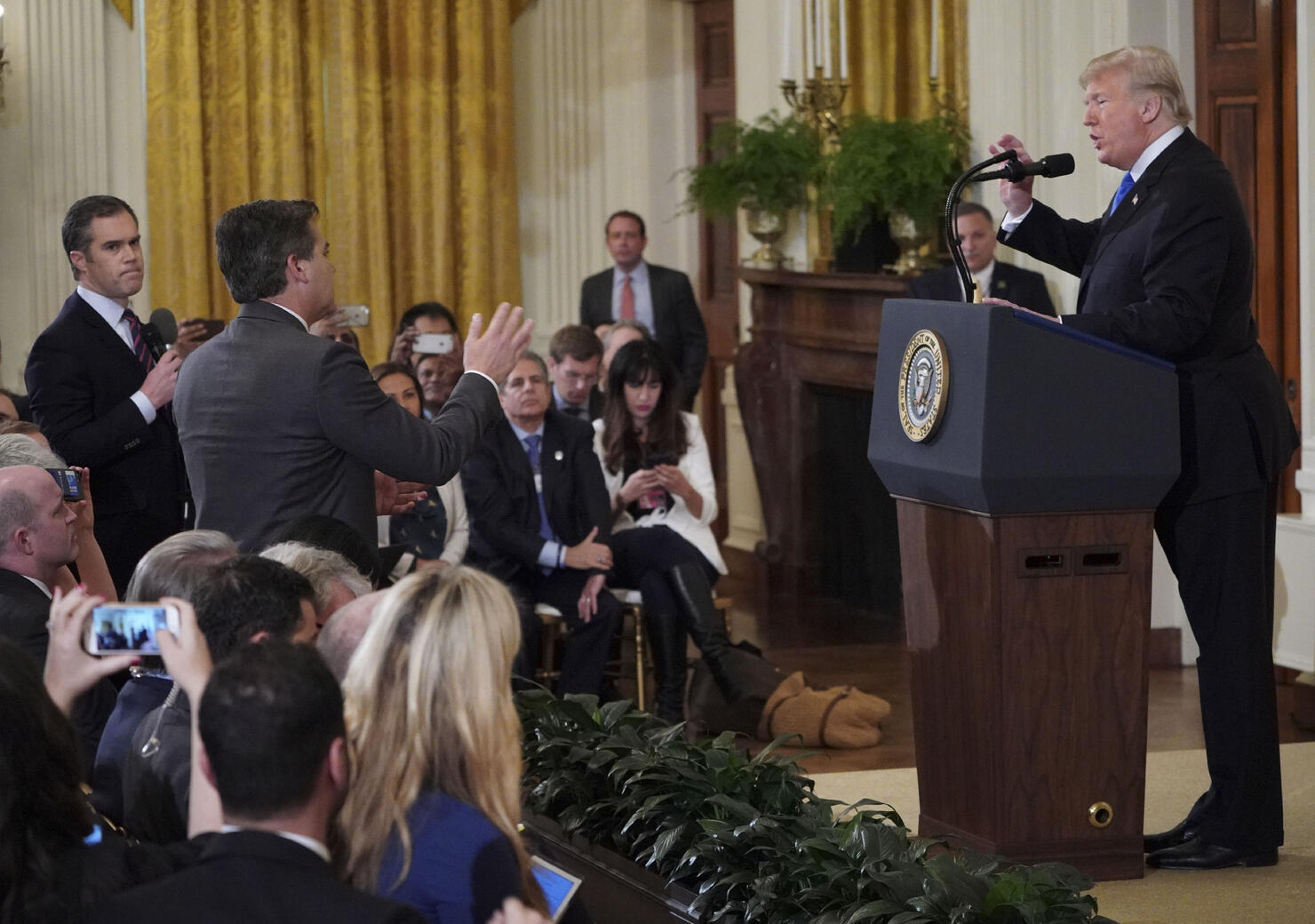 CNN reporter's press pass suspended by the White house