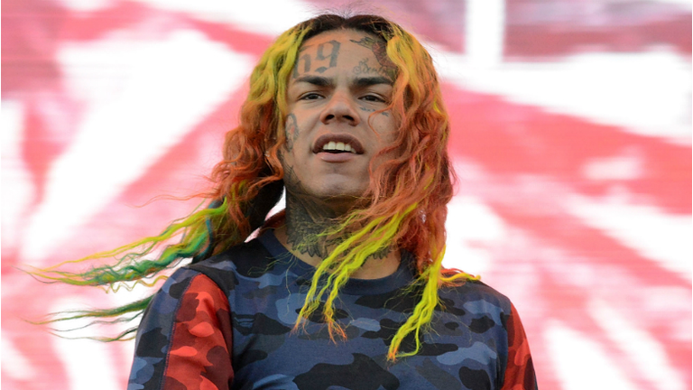 6ix-9ine-making-music-behind-bars
