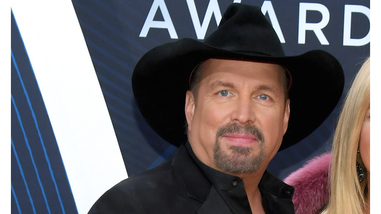 Garth Brooks CMAs 2018