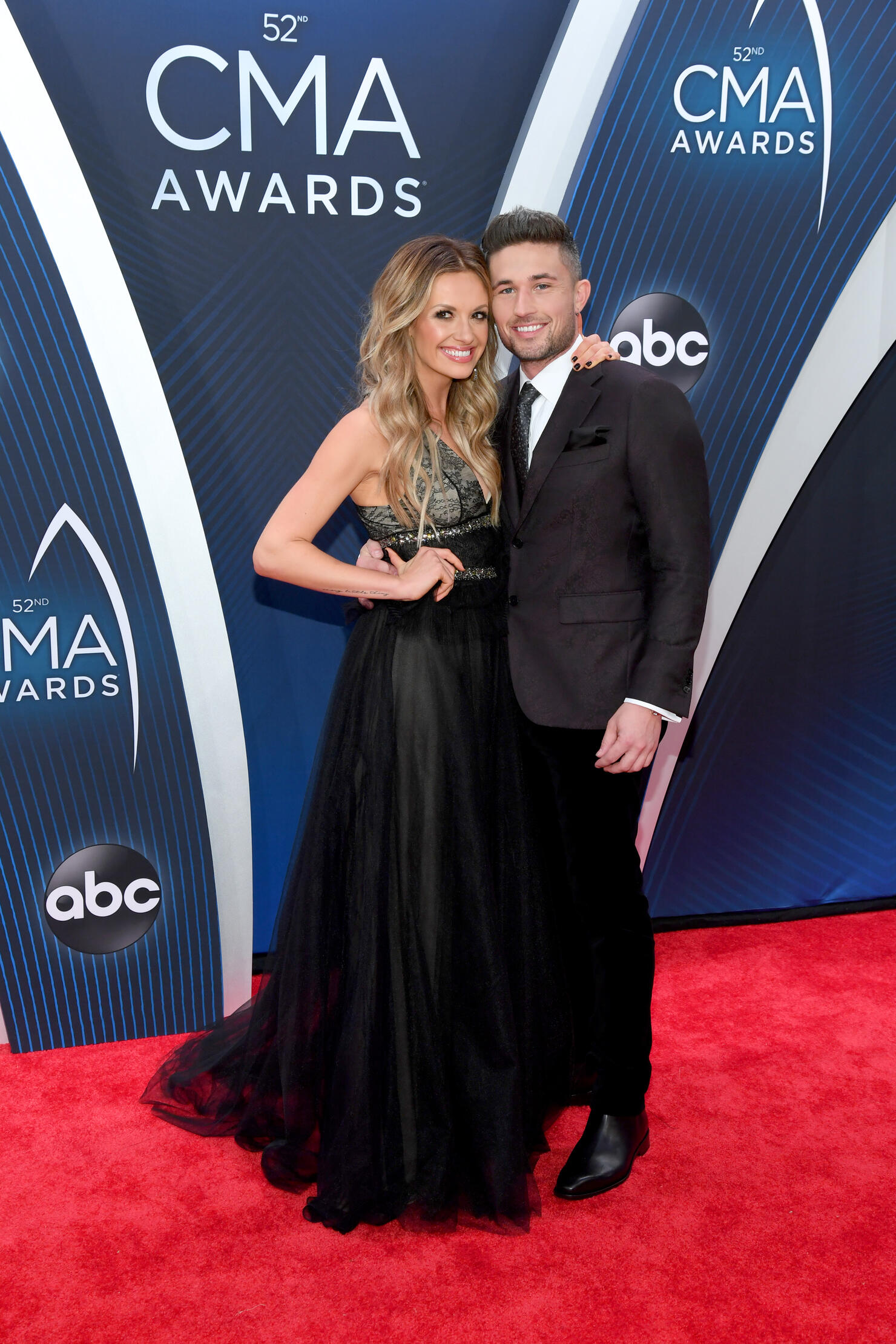 2018 CMA RED CARPET 