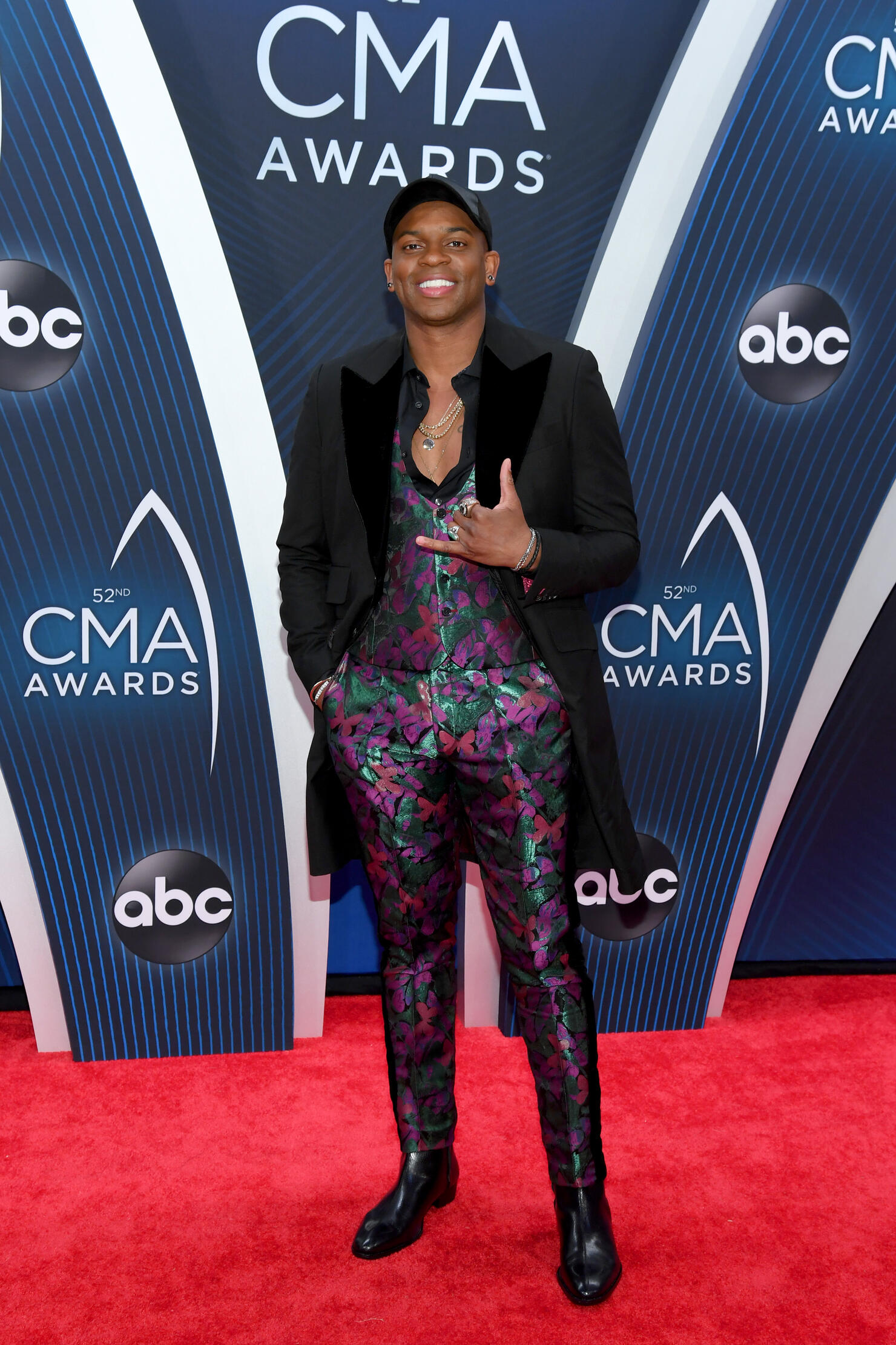 2018 CMA RED CARPET 