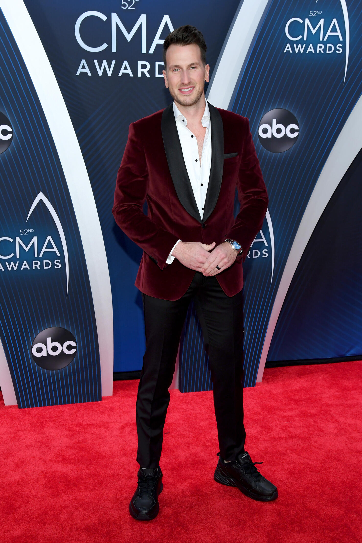 2018 CMA RED CARPET 