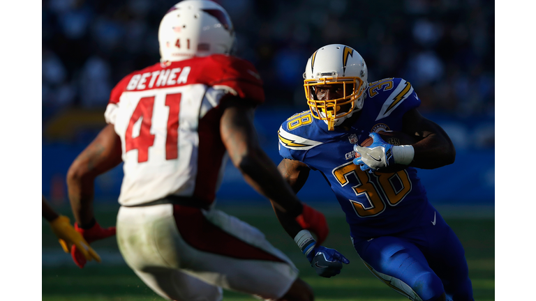 chargers rout cardinals