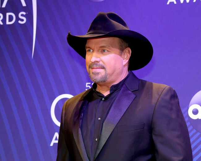 The One Song Garth Brooks Wants People To Remember is &quot;The Dance&quot; | Bobby Bones | The Bobby ...