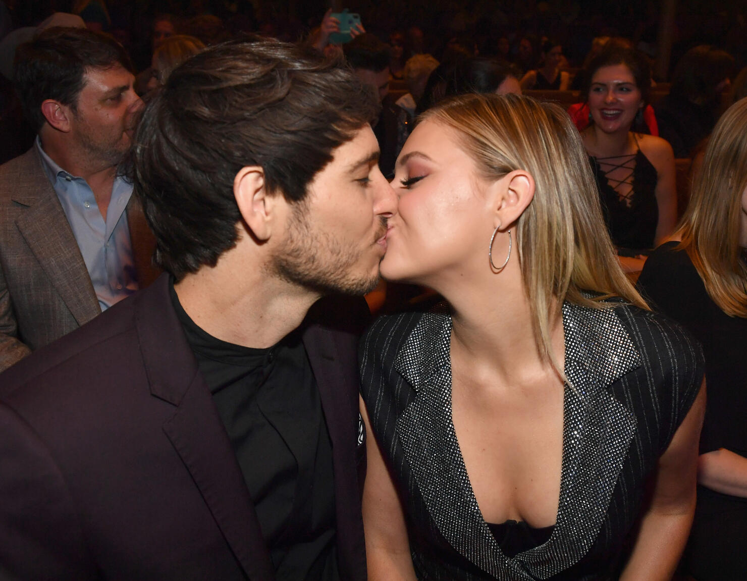 Kiss Cam 