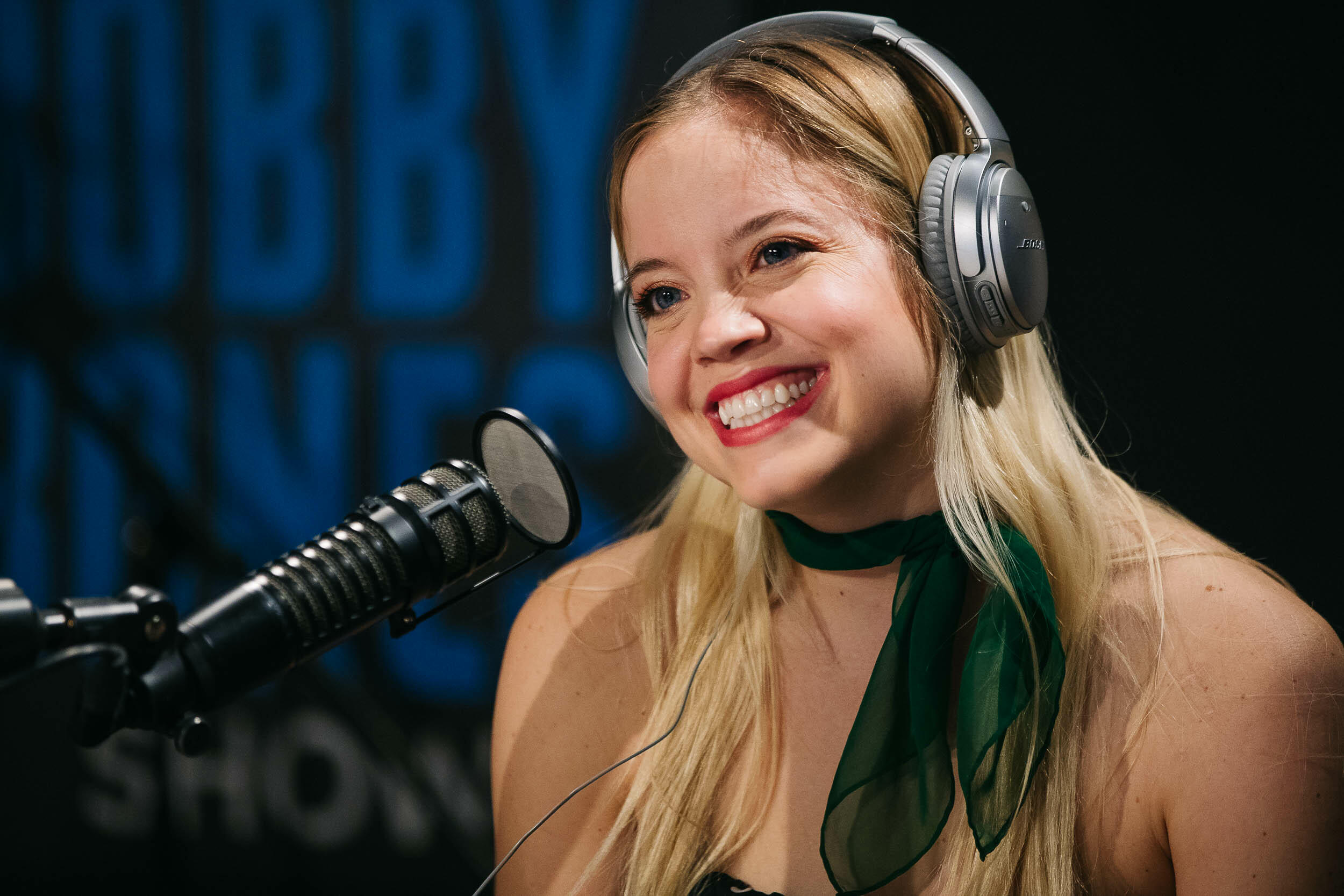 new-artist-harper-grae-shares-emotional-story-and-song-about-her-mother