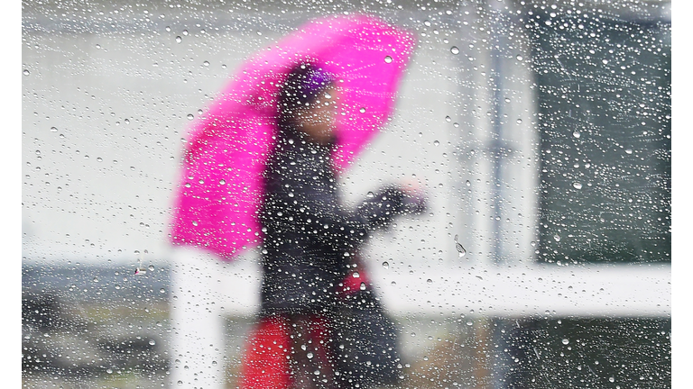 Showers Douse Southland for Second Straight Day