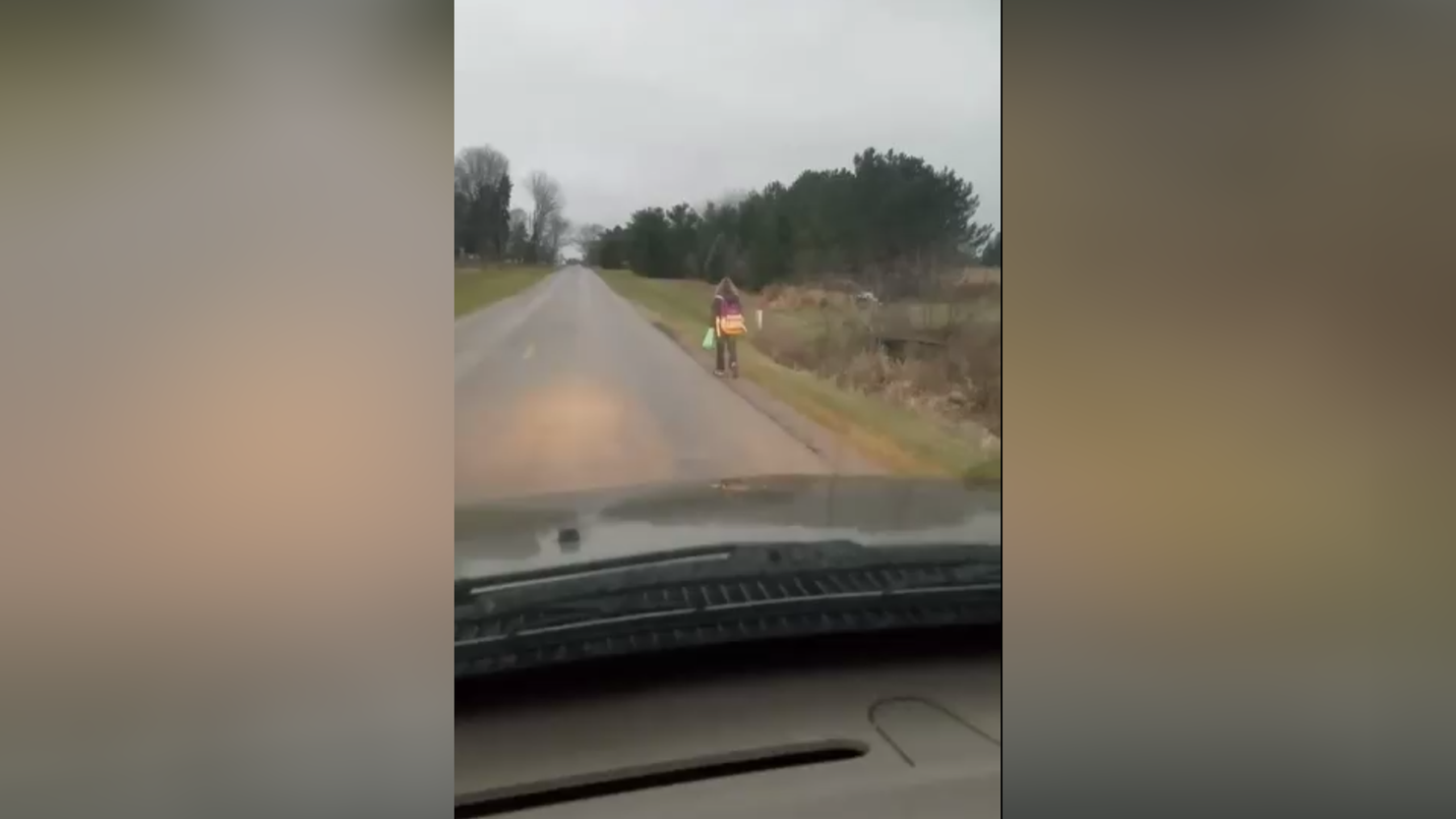 Ohio Father Makes Daughter Walk Five Miles To School For Bullying On Bus Iheart 