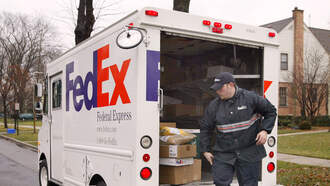 Holiday Shipping Deadline: Get Your Packages in the Mail Early, Experts Say