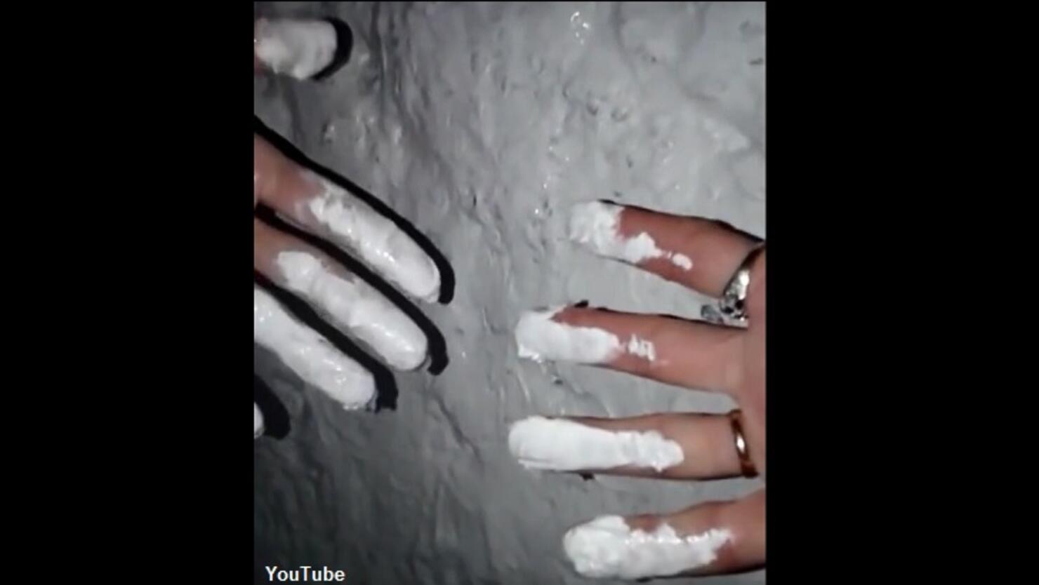 Красить белым снегом. Покрасить снег. Красим снег. Снова белый снег. Красить белым снегом.