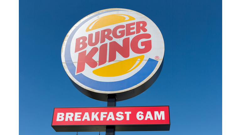 burger king sued by man who got locked in bathroom