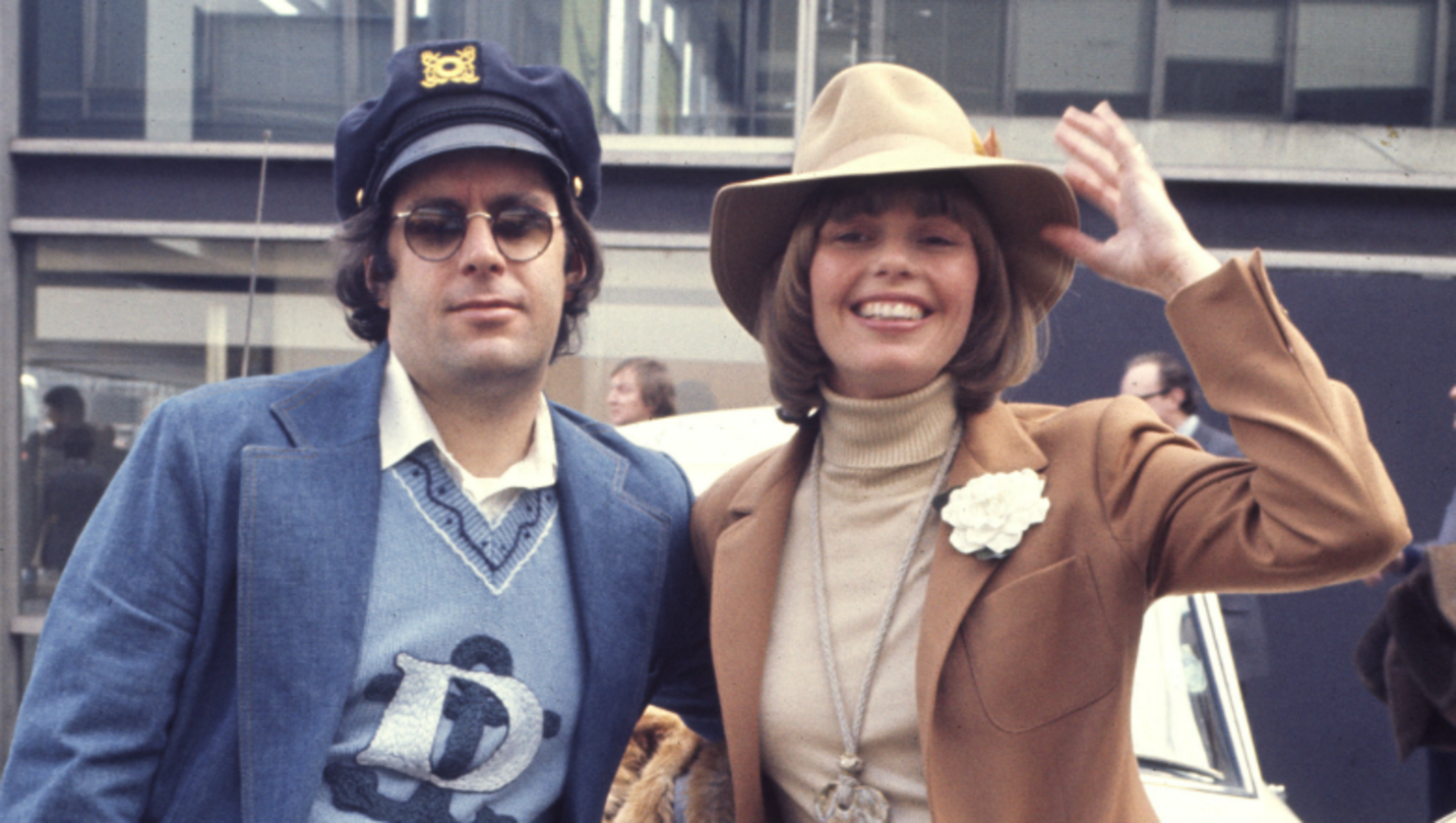 Captain' Daryl Dragon Of Musical Duo Captain & Tennille Dead At 76