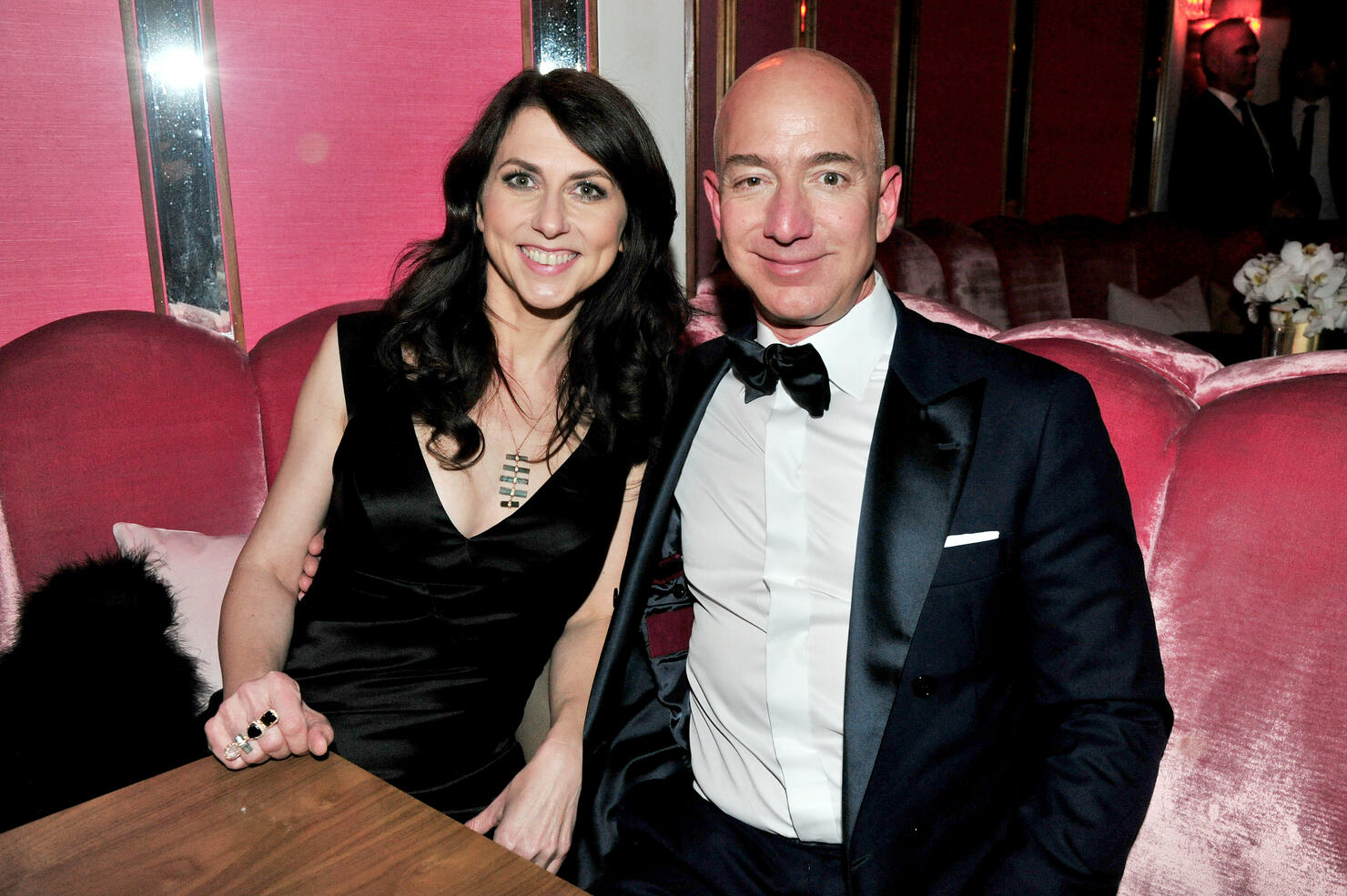 Mackenzie and Jeff Bezos divorcing