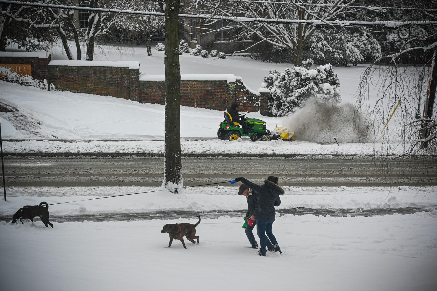 jet slides off taxiway as massive winter storm rolls east
