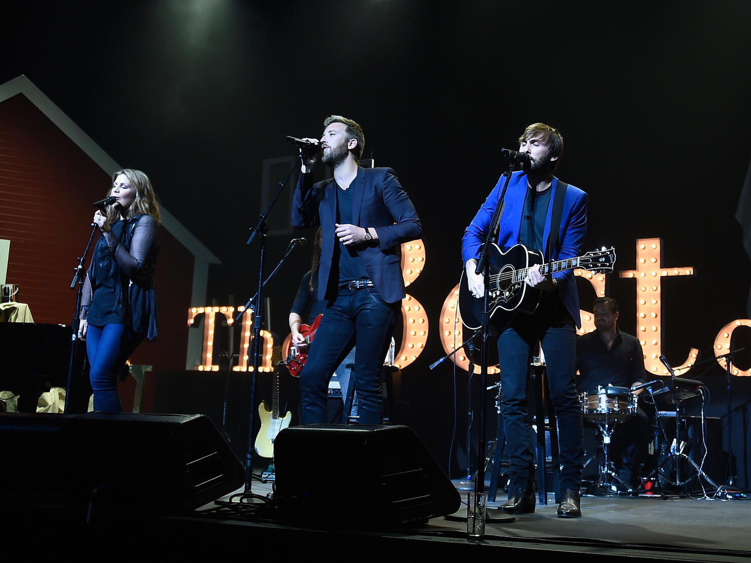 LADY ANTEBELLUM 