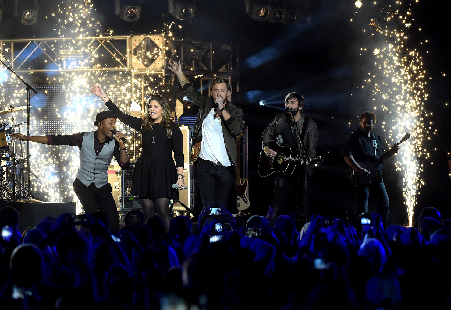LADY ANTEBELLUM 