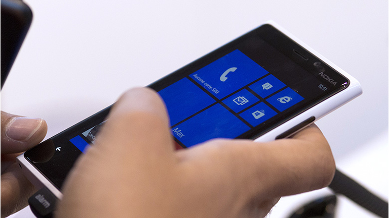 A person uses a Windows Phone