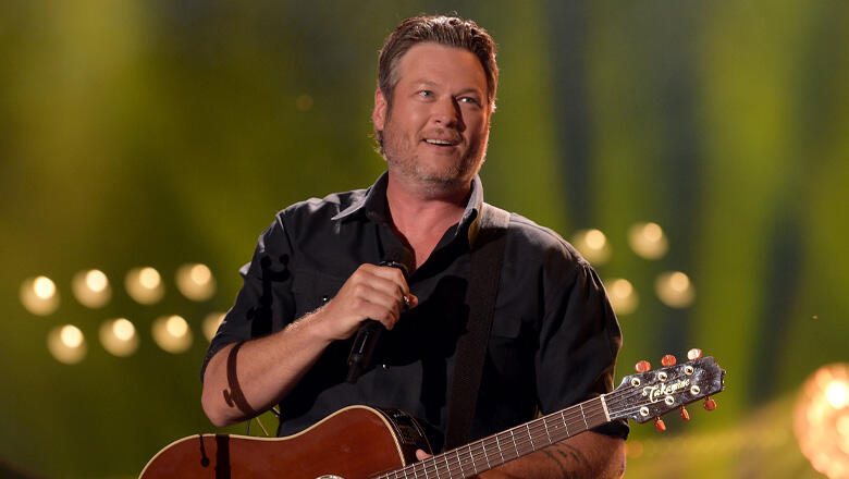 Blake Shelton 'Pops Up' At Ole Red Nashville And Plays Free Show | iHeart