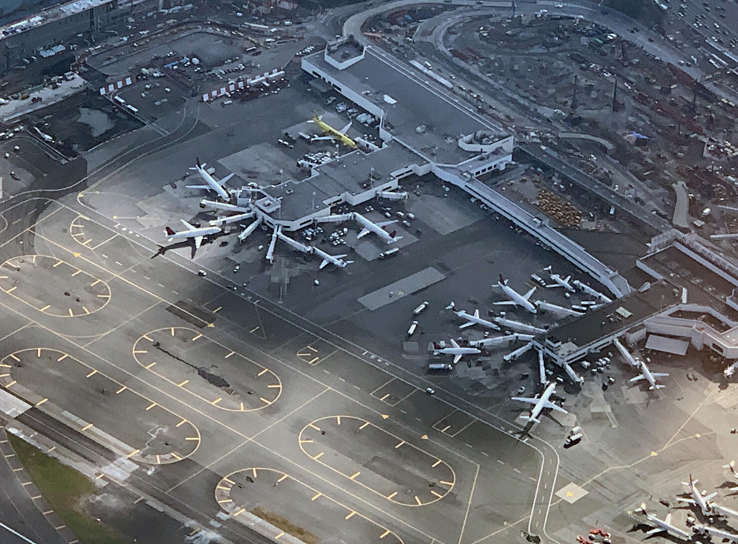 Air Traffic Sick Calls Force Ground Stop at LaGuardia Airport: FAA
