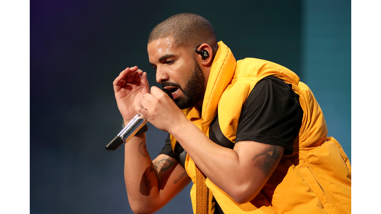 Drake performs on the Coachella stage during day 2 of the Coachella Valley Music And Arts Festival (Weekend 1) at the Empire Polo Club on April 15, 2017 in Indio, California. (Photo by Christopher Polk/Getty Images for Coachella)