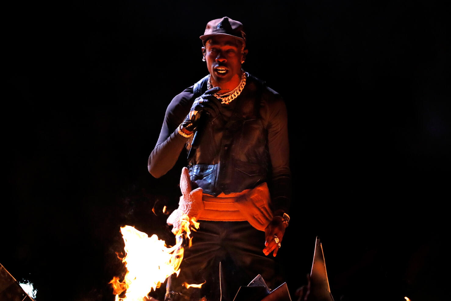 Travis Scott performs 'Sicko Mode' at Super Bowl LIII