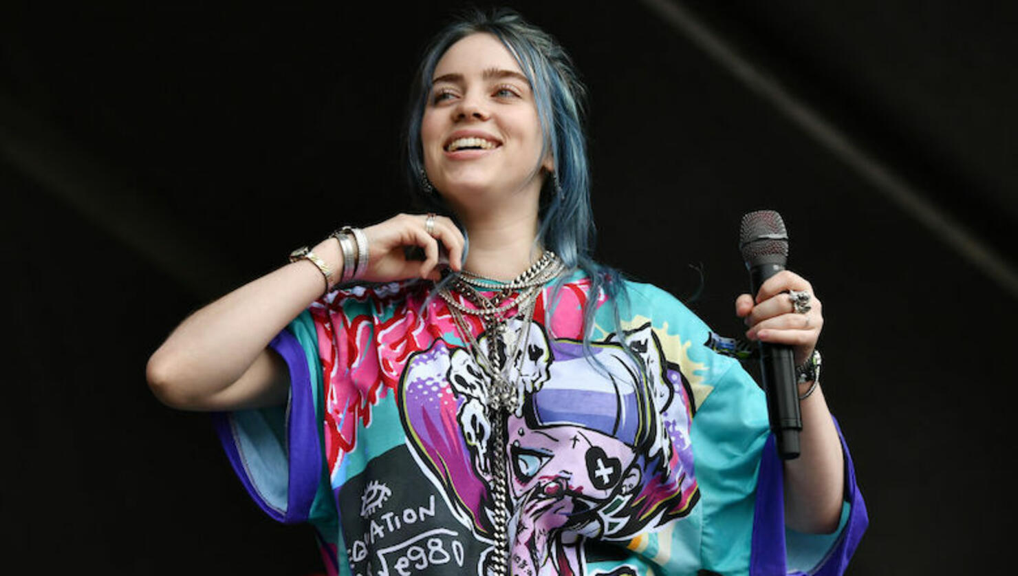 Billie EIlish Forgets The Words To 'Bad Guy' During Stripped Down Set ...