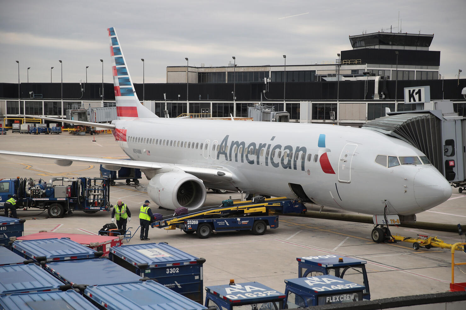 American Airlines pilot arrested on suspicion of alcohol intoxication