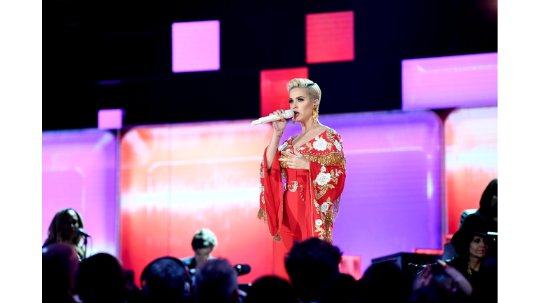 61st Annual GRAMMY Awards - Inside LOS ANGELES, CA - FEBRUARY 10: Katy Perry perfroms onstage during the 61st Annual GRAMMY Awards at Staples Center on February 10, 2019 in Los Angeles, California. (Photo by Emma McIntyre/Getty Images for The Recording Academy)
