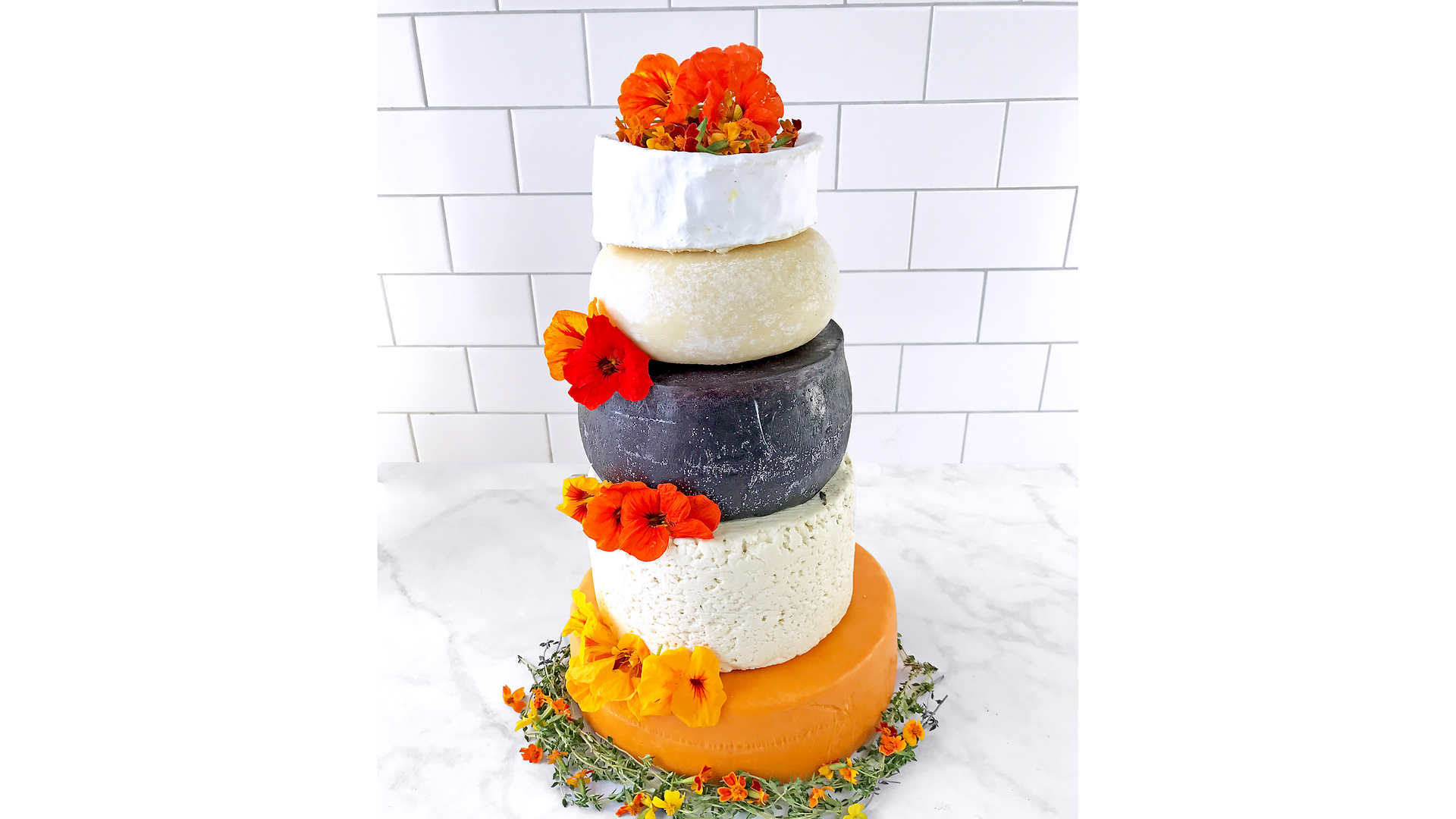 Stop Everything Costco Is Selling A 24 Pound Cheese Wedding Cake Iheartradio
