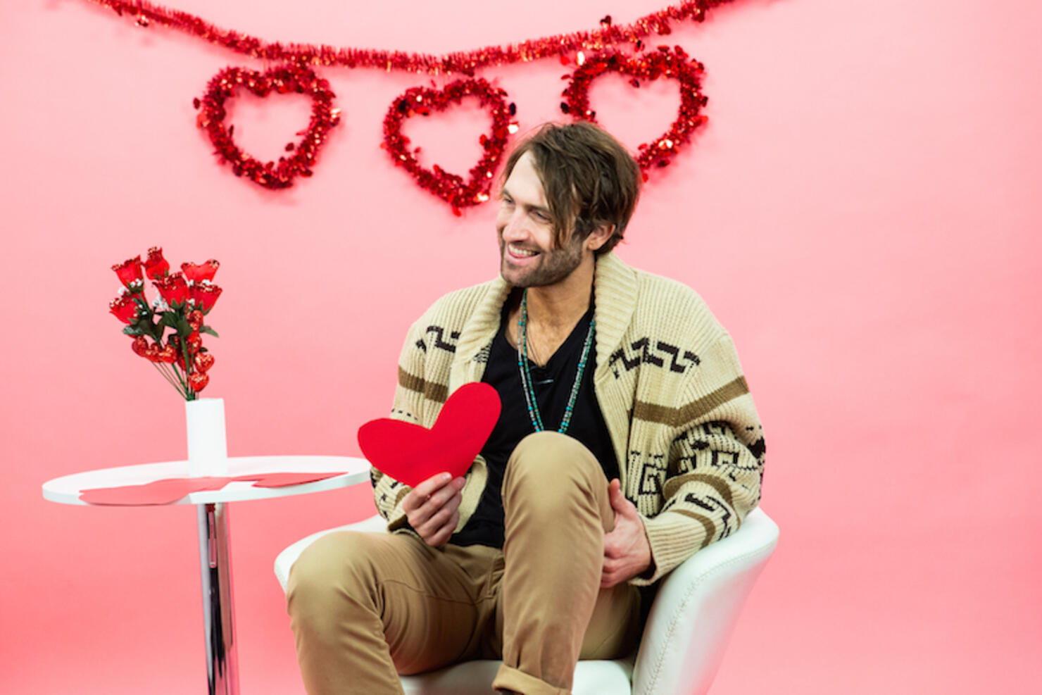 Ryan Hurd gives love advice