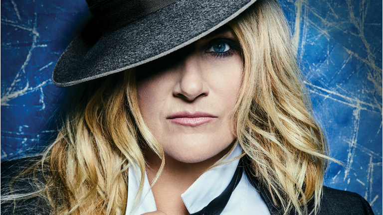 Trisha Yearwood - 'Let's Be Frank' Album Cover Art