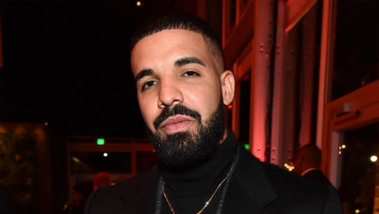 did-drake-spend-400-000-on-a-phone-case-iheartradio