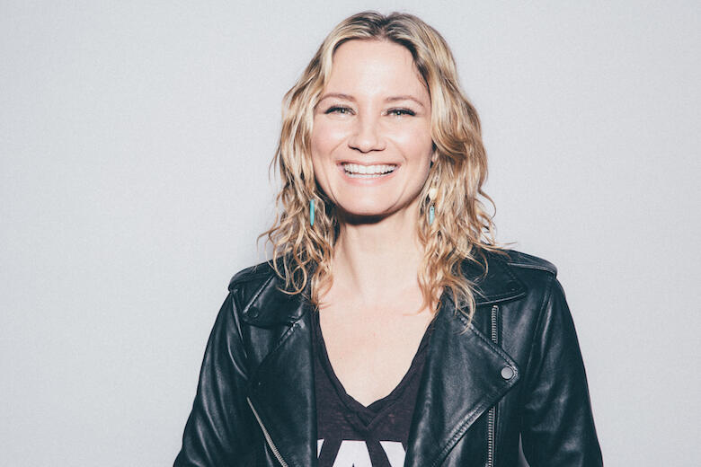 Jennifer Nettles On Unlove You New Solo Album And Motherhood Iheart