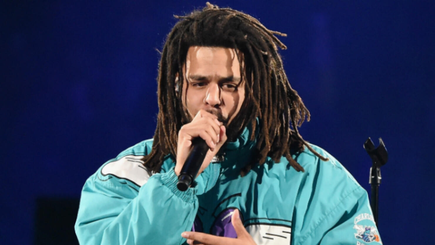 J Cole Previews Two New Songs At Dreamville Show Listen Here Iheartradio