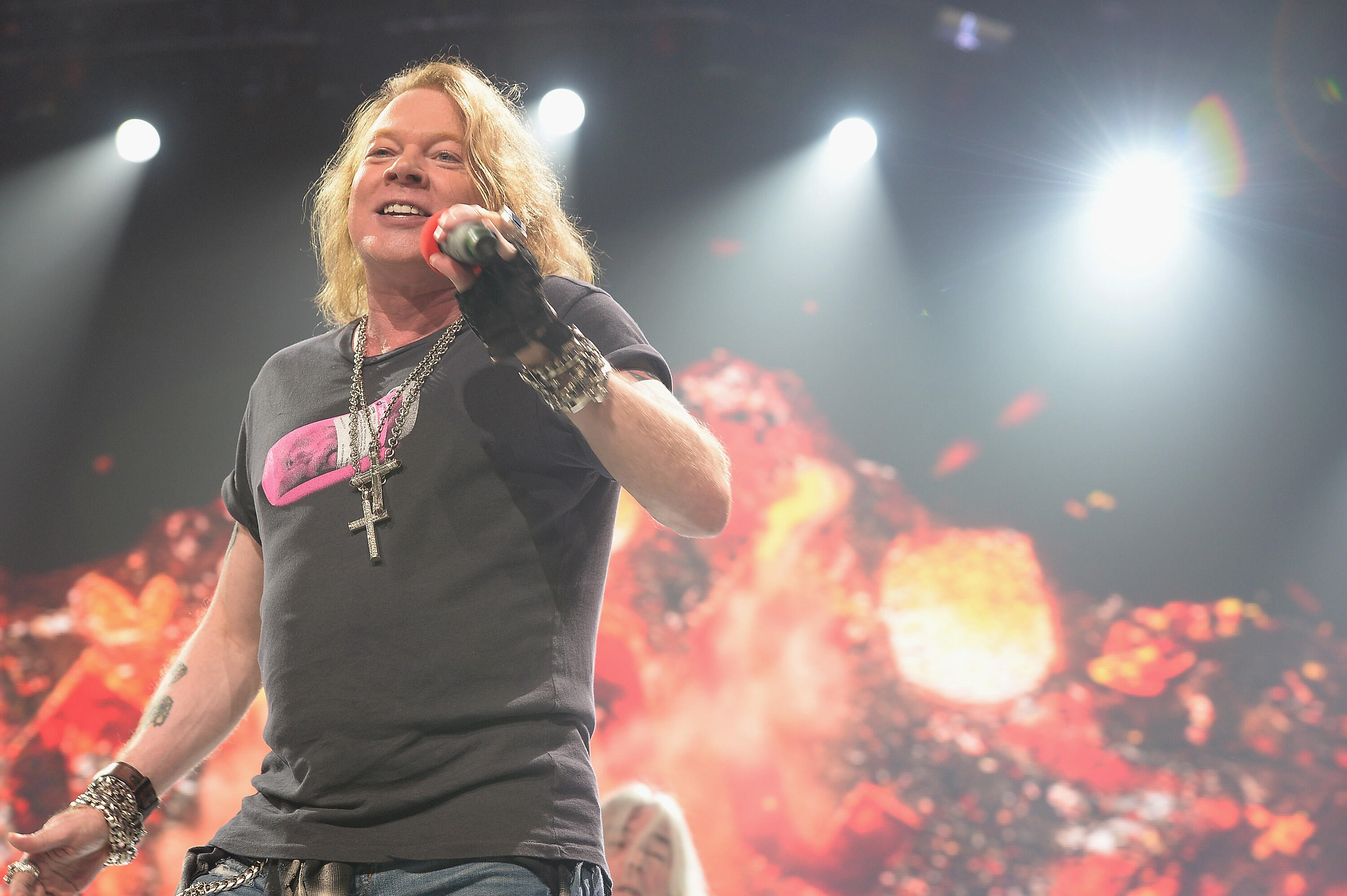 Gnrs Axl Rose Stole His Dance Move From The Monkee Videos Iheart