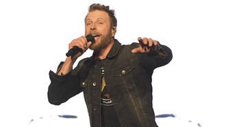 Dierks Bentley’s Daughter Evie Flosses During Daddy/Daughter Duet 