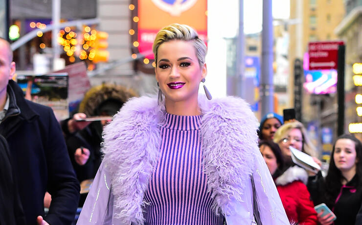 Katy Perry Dishes on Her Engagement, Teases Greatest 'Idol’ Audition ...