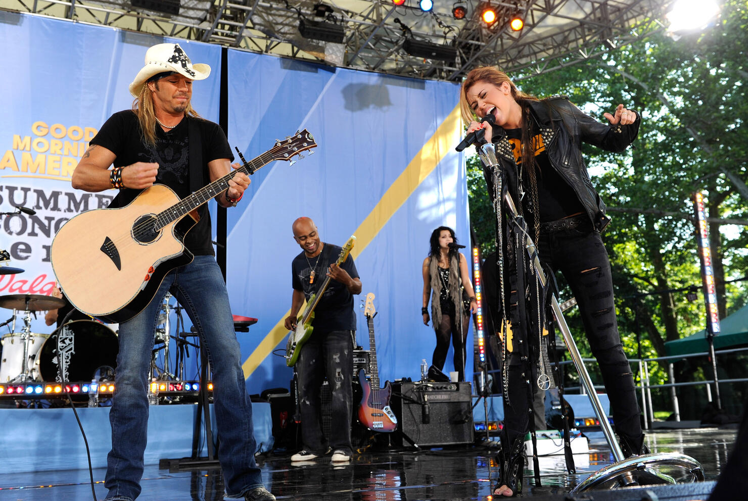 Miley Cyrus Performs On ABC's "Good Morning America" - June 18, 2010 - Show