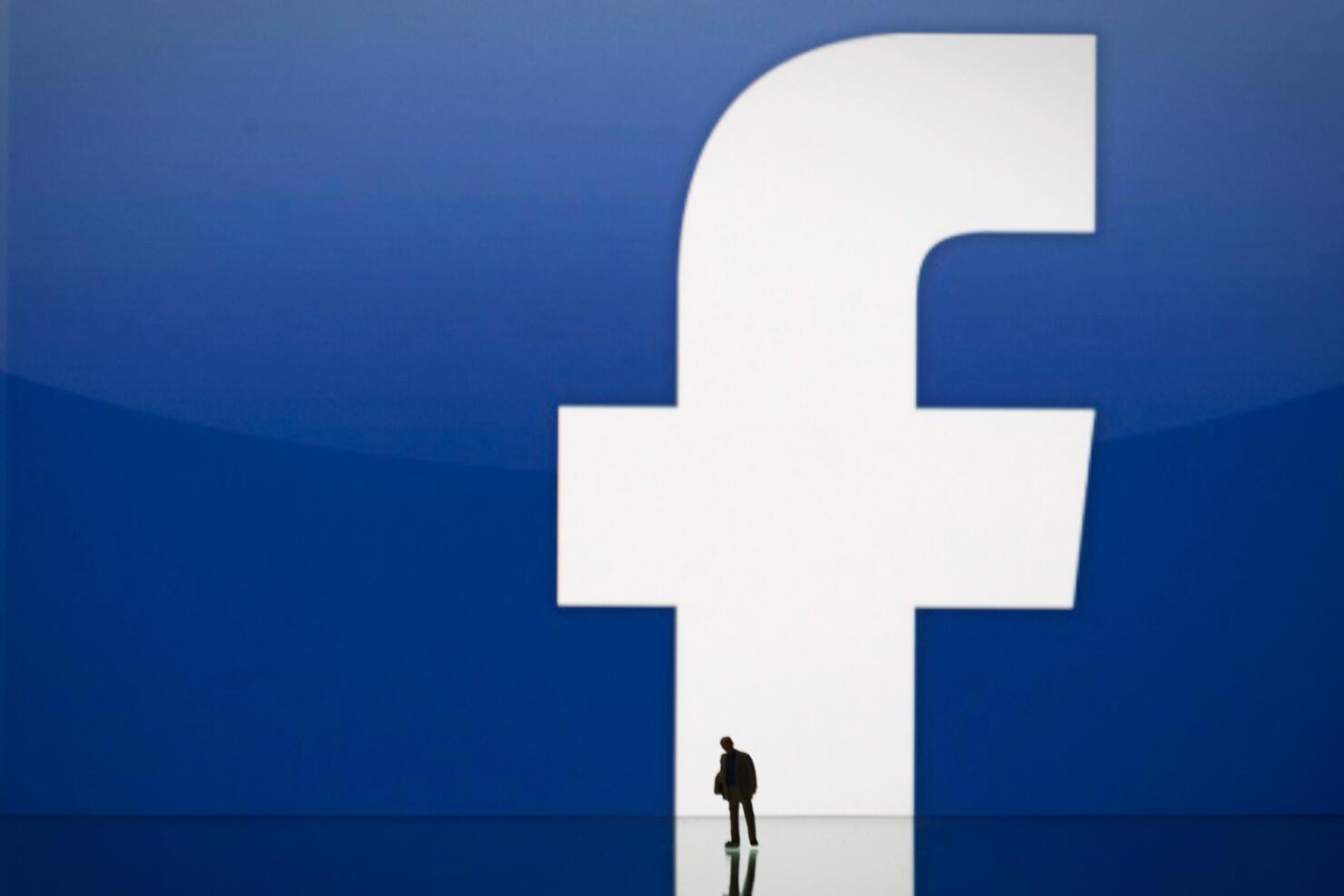 FRANCE-INTERNET-COMPANY-STOCKS-FACEBOOK