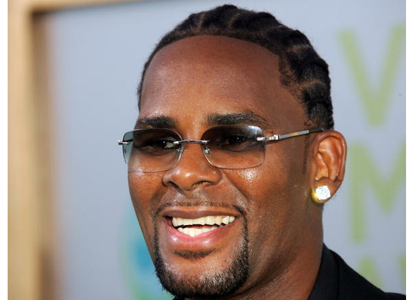 2005 MTV VMA's Hosted By Diddy - Arrivals