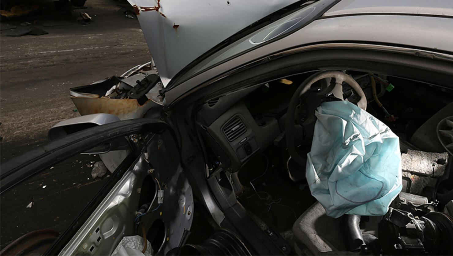 Massive Airbag Recall Prompts Safety Concerns