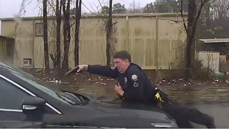 Arkansas Cop Jumps On Hood Of Stolen Car, Fatally Shoots Suspect 15 ...